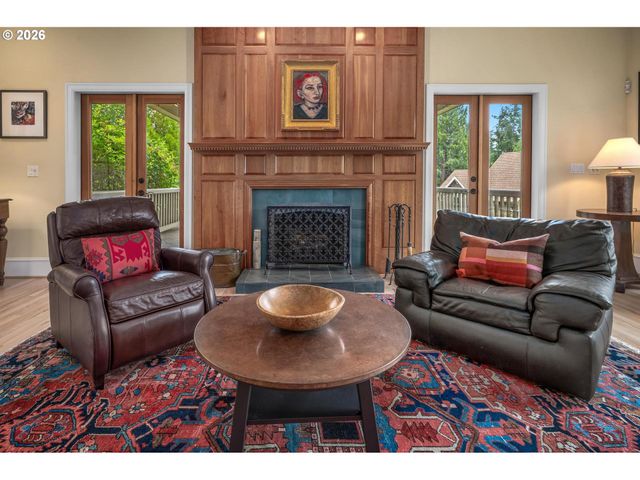 10007 Nw THOMPSON Rd, Portland, OR 97229