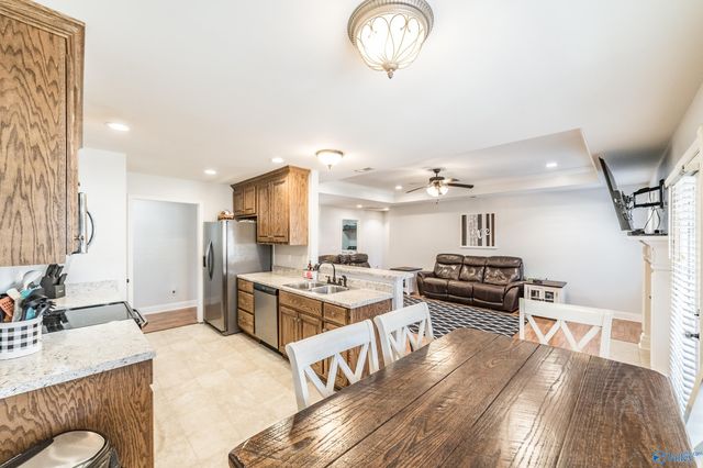 111 Huntview Drive, New Hope, AL 35760