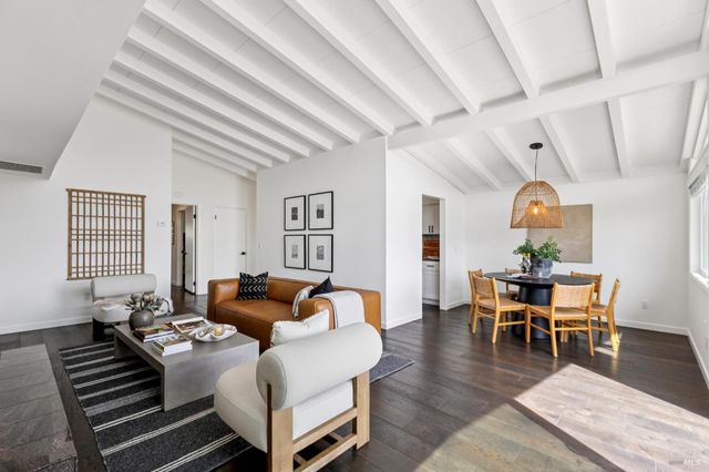 24 Porto Bello Dr, San Rafael, CA 94901