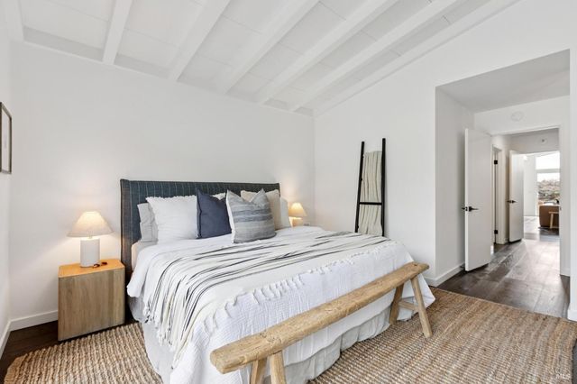 24 Porto Bello Dr, San Rafael, CA 94901