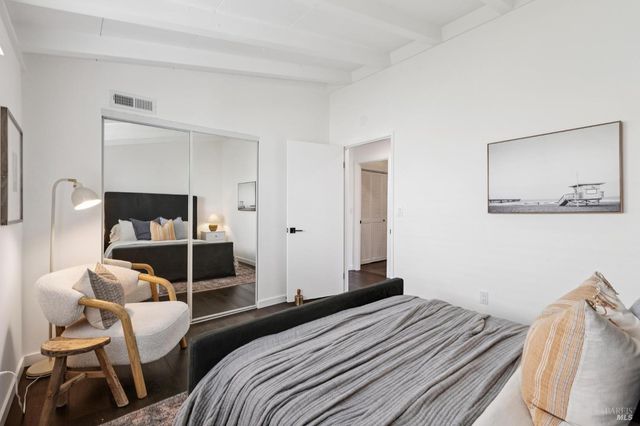 24 Porto Bello Dr, San Rafael, CA 94901