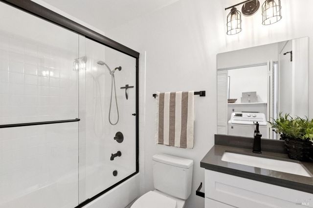 24 Porto Bello Dr, San Rafael, CA 94901