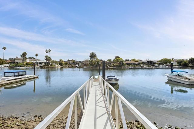 24 Porto Bello Dr, San Rafael, CA 94901