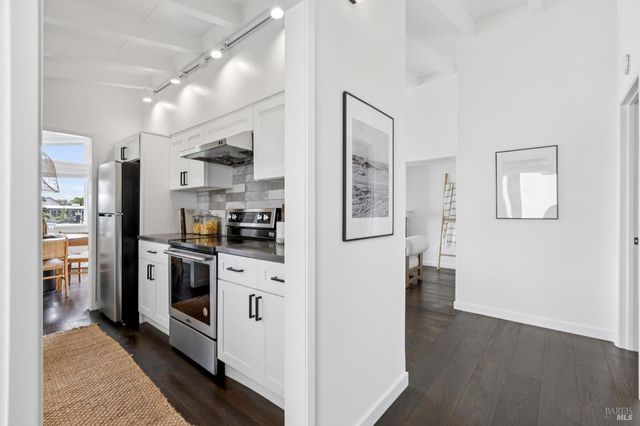 24 Porto Bello Dr, San Rafael, CA 94901