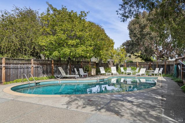 24 Porto Bello Dr, San Rafael, CA 94901