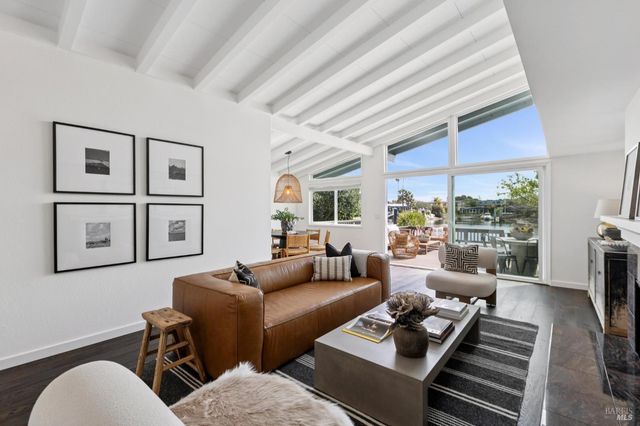 24 Porto Bello Dr, San Rafael, CA 94901