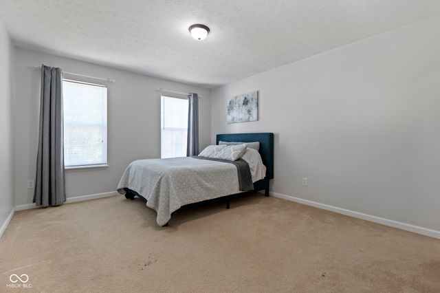 7806 Sea Eagle Circle, Zionsville, IN 46077