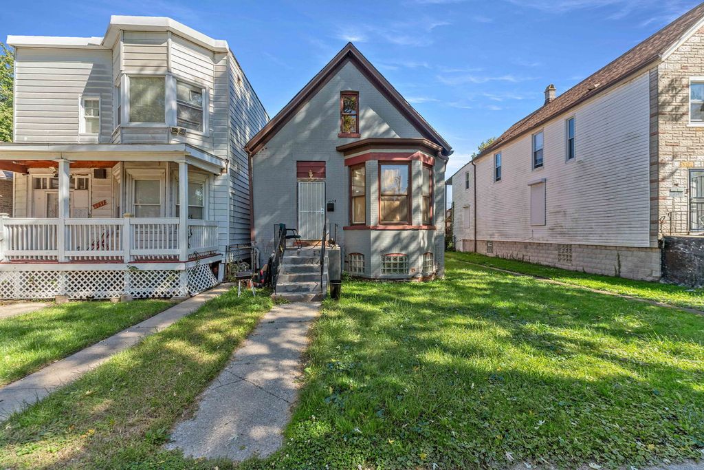 6739 S Prairie Avenue, Chicago, IL 60637 — exterior