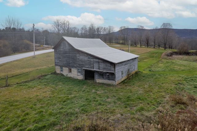 2086 Walker Mountain Road, Clarendon, VT 05777