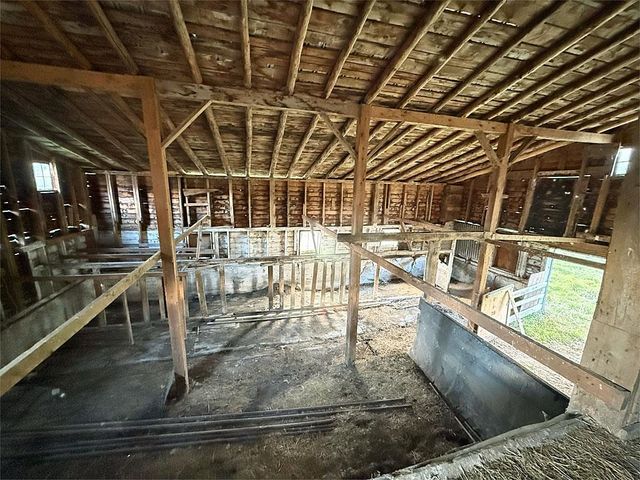 2086 Walker Mountain Road, Clarendon, VT 05777