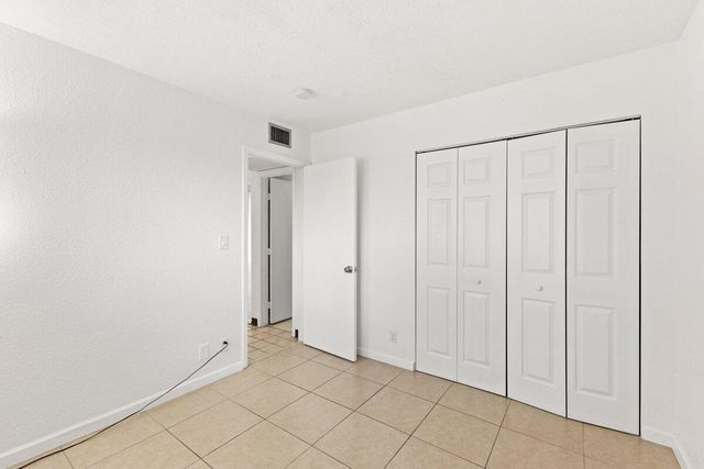 2106 S CYPRESS BEND Drive 506, Pompano Beach, FL 33069