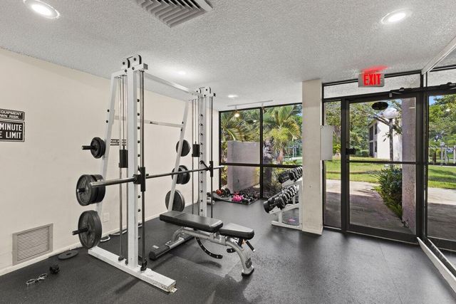 2106 S CYPRESS BEND Drive 506, Pompano Beach, FL 33069