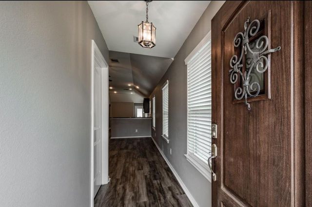 8314 Broadleaf Avenue, Baytown, TX 77521