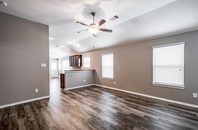 8314 Broadleaf Avenue, Baytown, TX 77521