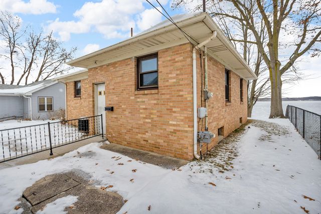 352 Jefferson Drive, Michigan Center, MI 49254