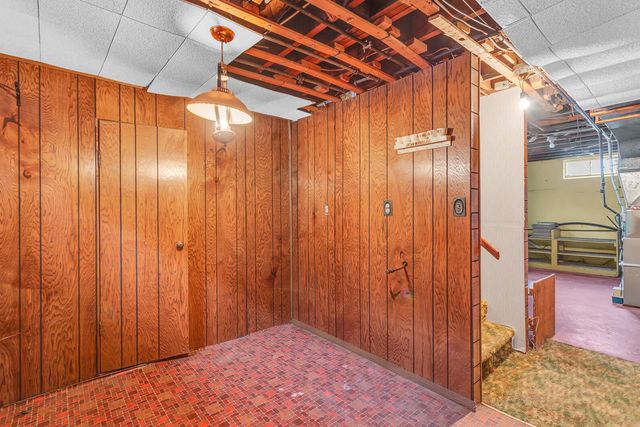 352 Jefferson Drive, Michigan Center, MI 49254