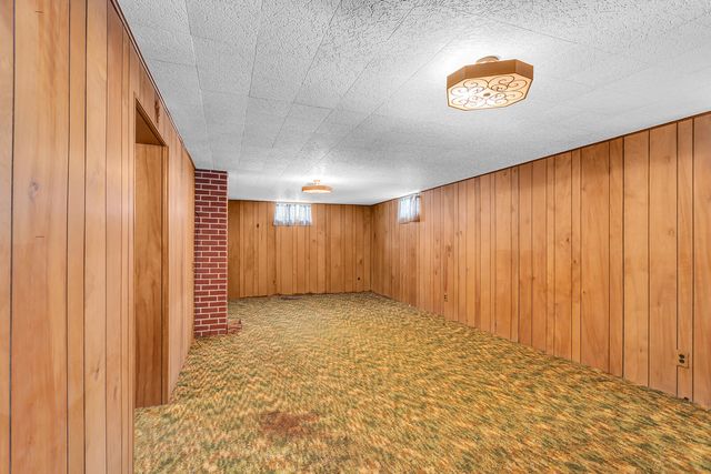 352 Jefferson Drive, Michigan Center, MI 49254