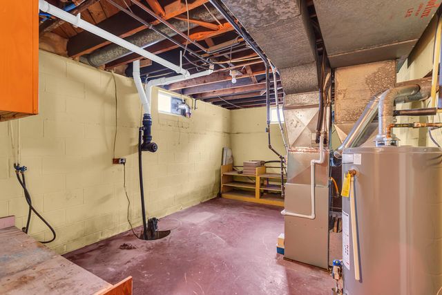 352 Jefferson Drive, Michigan Center, MI 49254