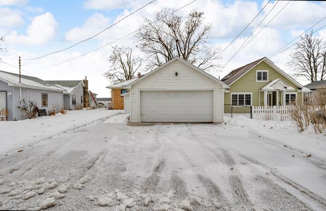 352 Jefferson Drive, Michigan Center, MI 49254