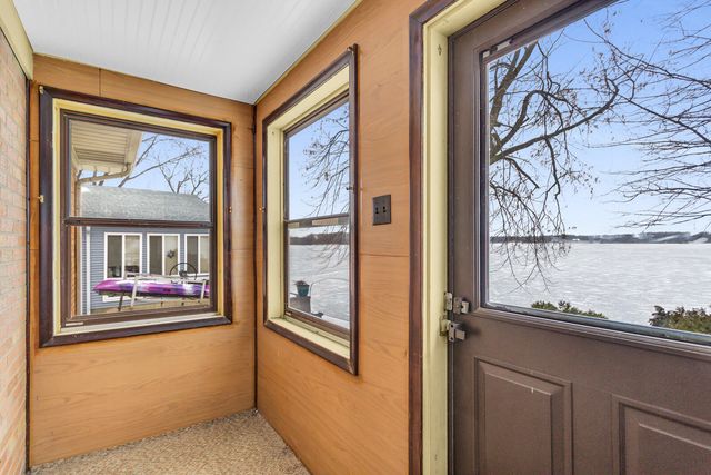 352 Jefferson Drive, Michigan Center, MI 49254