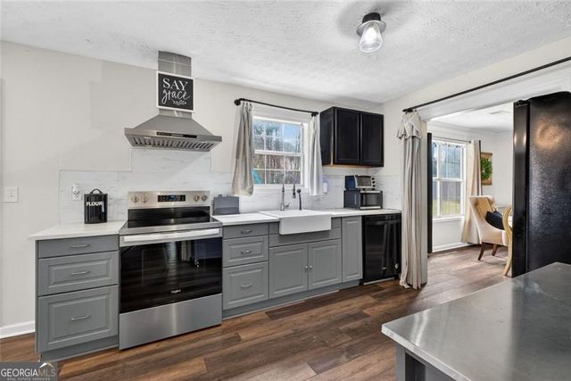 9746 Winding Way Lane, Jonesboro, GA 30238