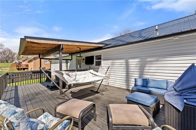 2512 Caudle Street, Germanton, NC 27019