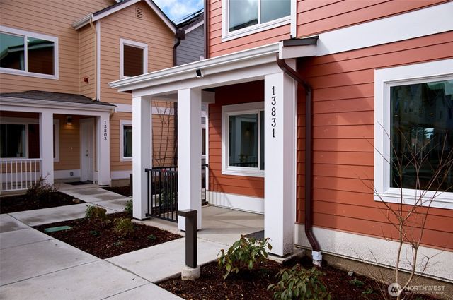 13831 32nd Lane S, Tukwila, WA 98168