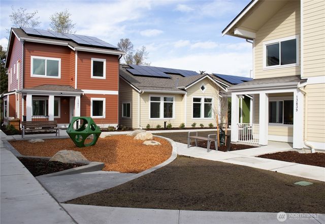 13831 32nd Lane S, Tukwila, WA 98168