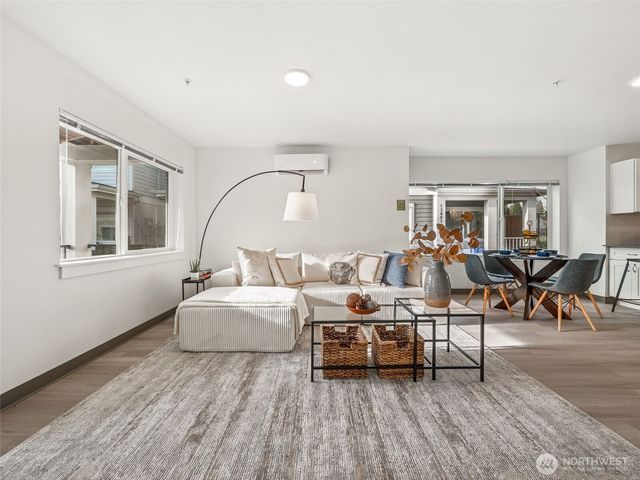 13831 32nd Lane S, Tukwila, WA 98168