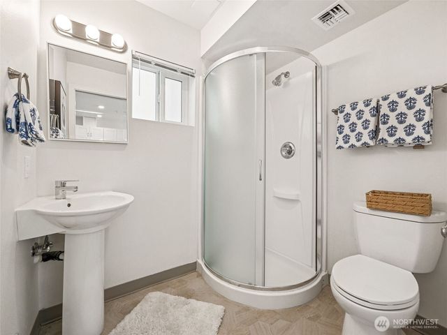 13831 32nd Lane S, Tukwila, WA 98168