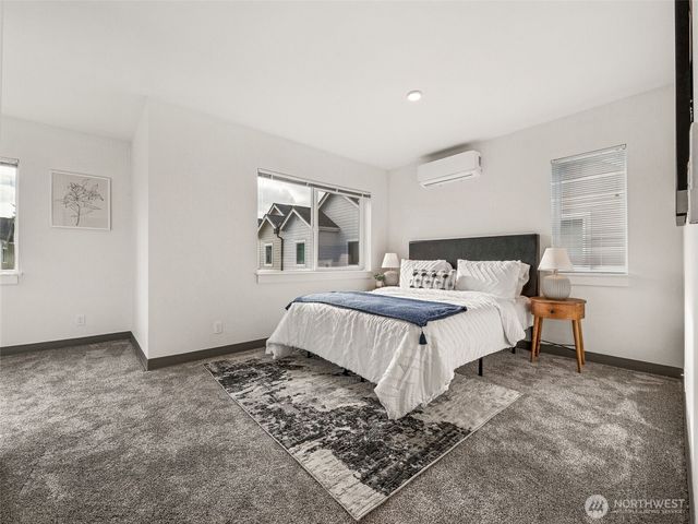 13831 32nd Lane S, Tukwila, WA 98168