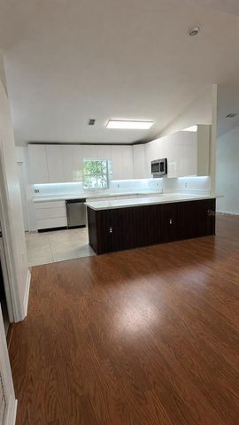 618 MEADOW PARK DR, Minneola, FL 34715