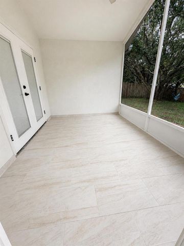 618 MEADOW PARK DR, Minneola, FL 34715