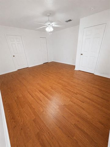 618 MEADOW PARK DR, Minneola, FL 34715