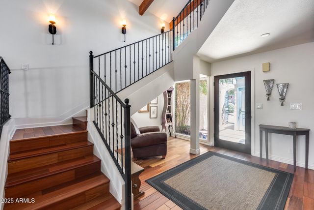 4242 N 44TH Street, Phoenix, AZ 85018