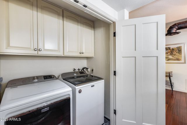 4242 N 44TH Street, Phoenix, AZ 85018