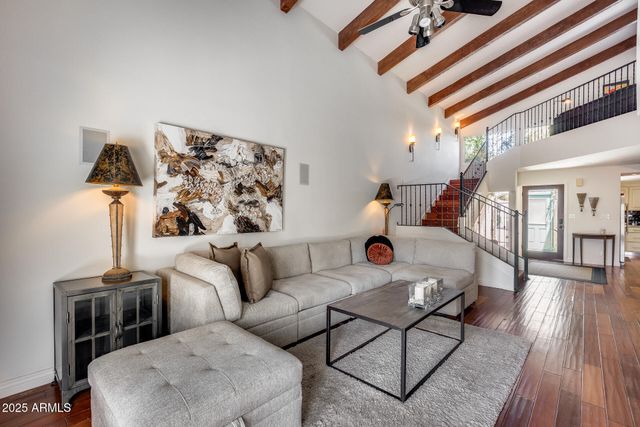 4242 N 44TH Street, Phoenix, AZ 85018