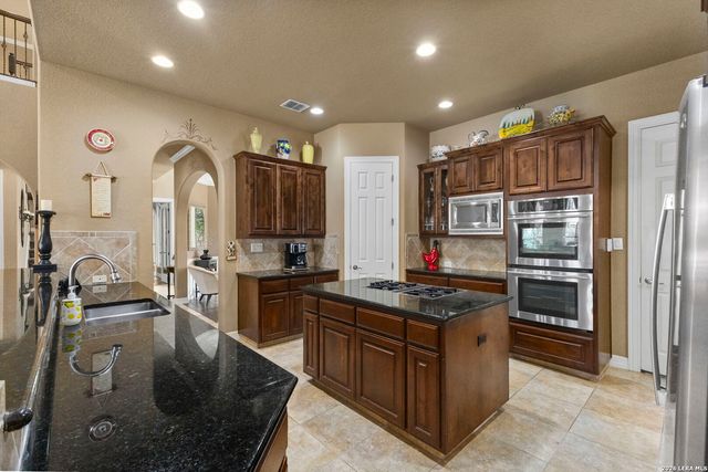 25114 FAIRWAY SPGS, San Antonio, TX 78260