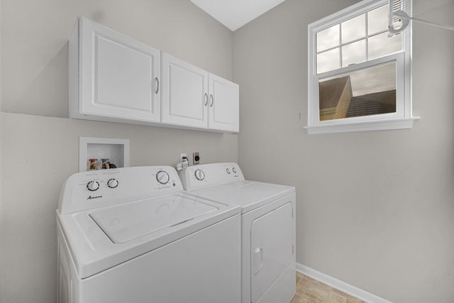 1151 Burns Boulevard, Burns Harbor, IN 46304