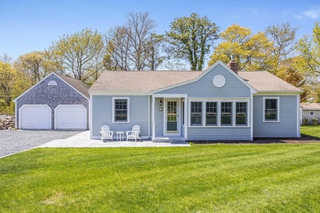 3 Hippogriffe Road, Dennis, MA 02638