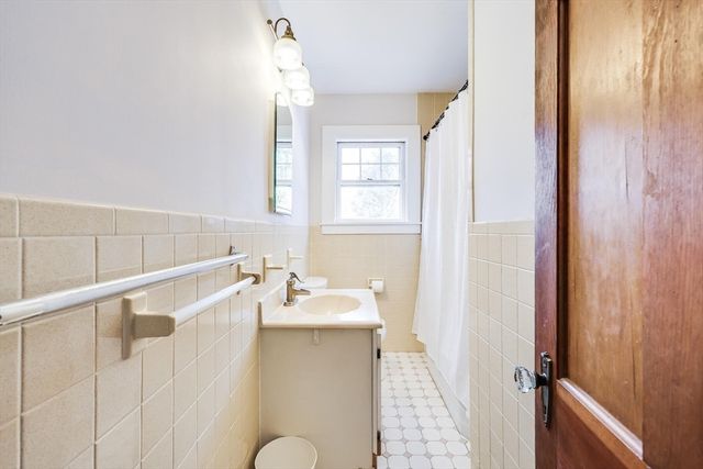 3 Hippogriffe Road, Dennis, MA 02638