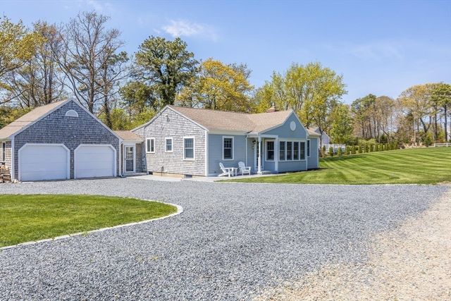 3 Hippogriffe Road, Dennis, MA 02638