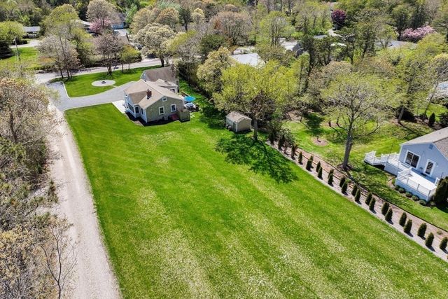 3 Hippogriffe Road, Dennis, MA 02638