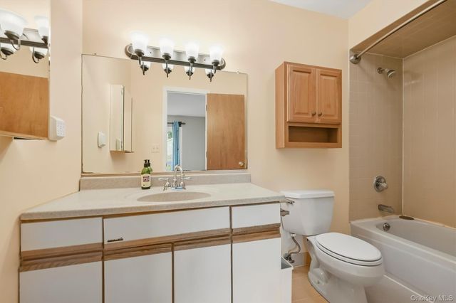 3 Moriah Lane, Middletown, NY 10940
