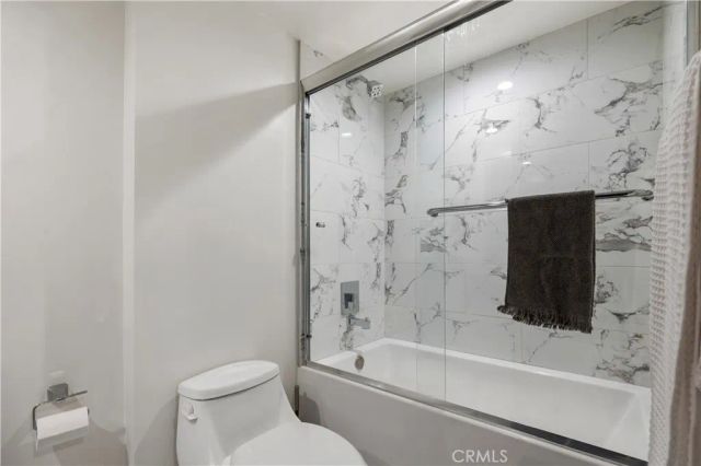 853 S Lucerne 306, Los Angeles, CA 90005