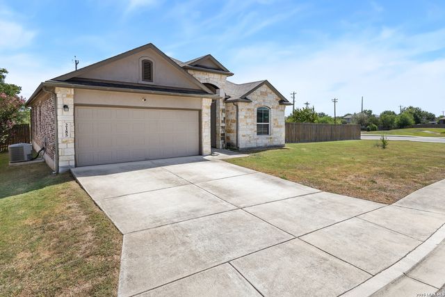 2185 KEYSTONE DR, New Braunfels, TX 78130