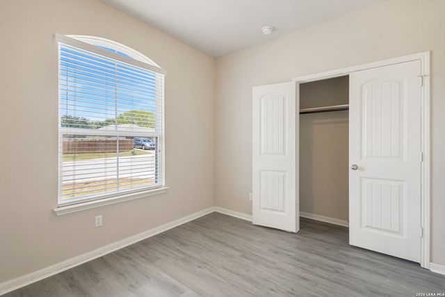2185 KEYSTONE DR, New Braunfels, TX 78130