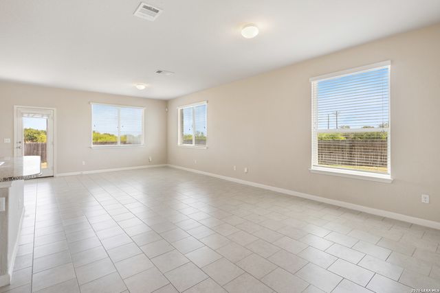 2185 KEYSTONE DR, New Braunfels, TX 78130