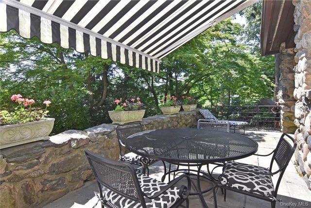 247 Pelhamdale Avenue, Pelham, NY 10803