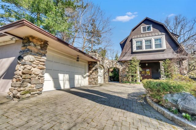 247 Pelhamdale Avenue, Pelham, NY 10803